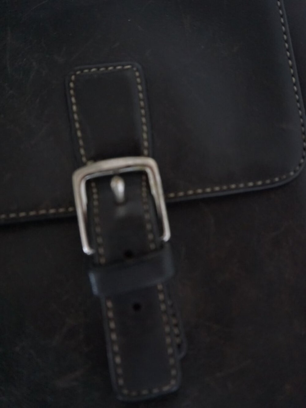 Vintage Coach 7775 Black Leather Buckle Flap Crossbody Structured Shoulder Bag - Picture 5 of 16